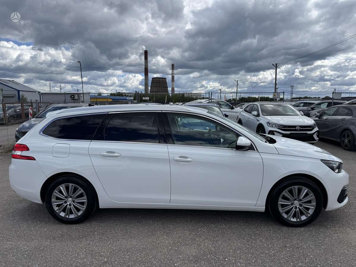 Peugeot 308 - 4