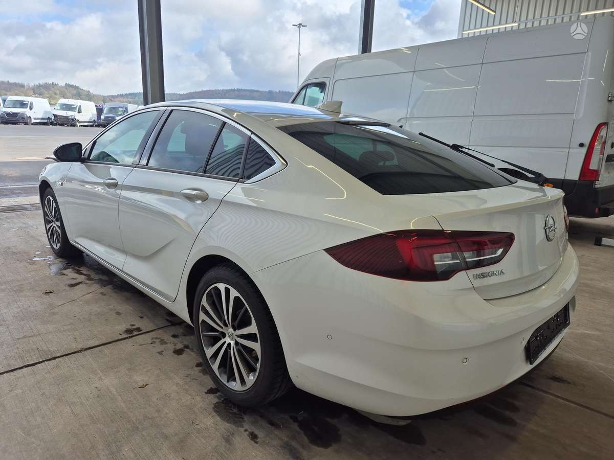 Opel Insignia, 1.5 l., hatchback