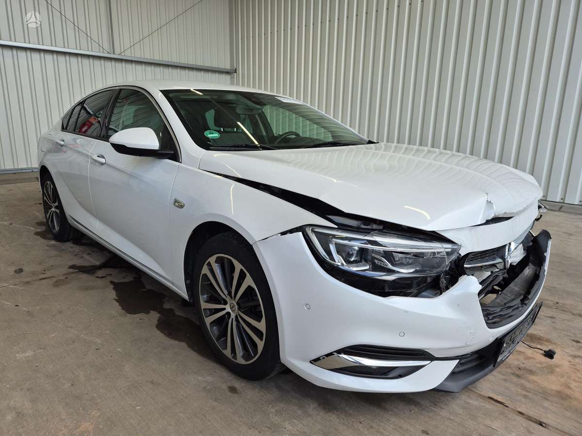 Opel Insignia, 1.5 l., hatchback