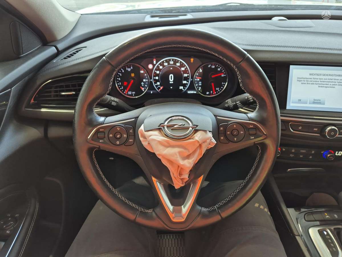 Opel Insignia, 1.5 l., hatchback