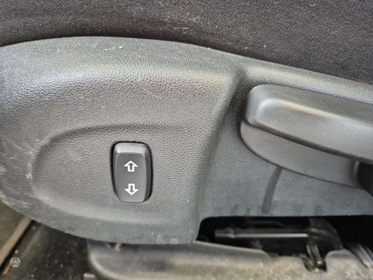 Opel Insignia, 1.5 l., hatchback