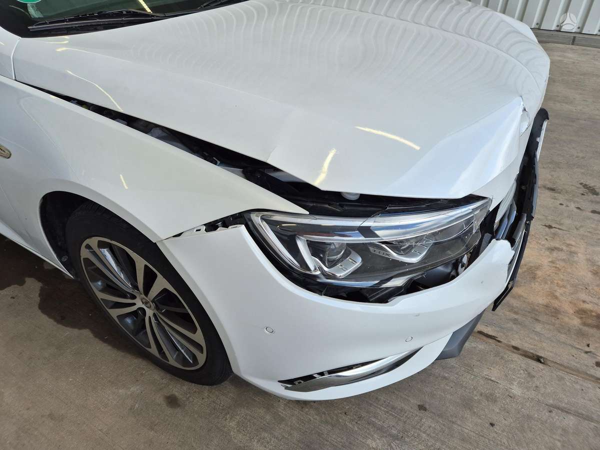 Opel Insignia, 1.5 l., hatchback
