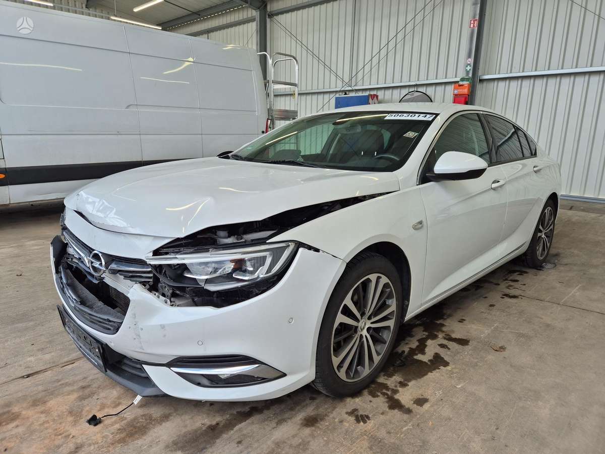 Opel Insignia, 1.5 l., hatchback