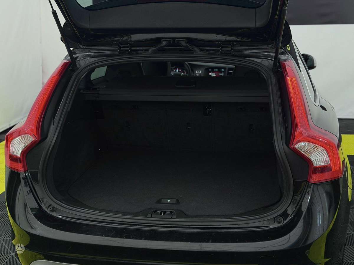 Volvo V60, 2.0 l., Универсал