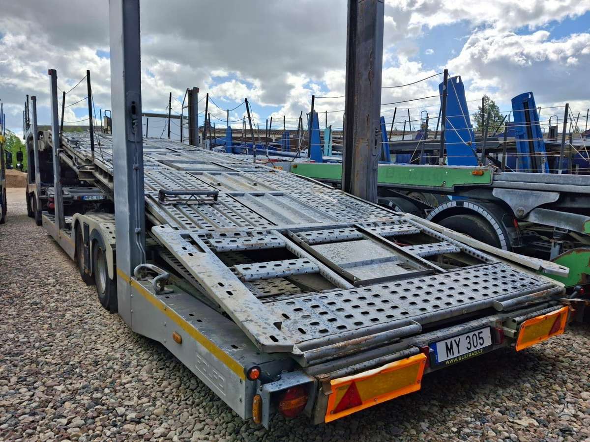 -Kita- FORMULA ARTIC, auto transporter