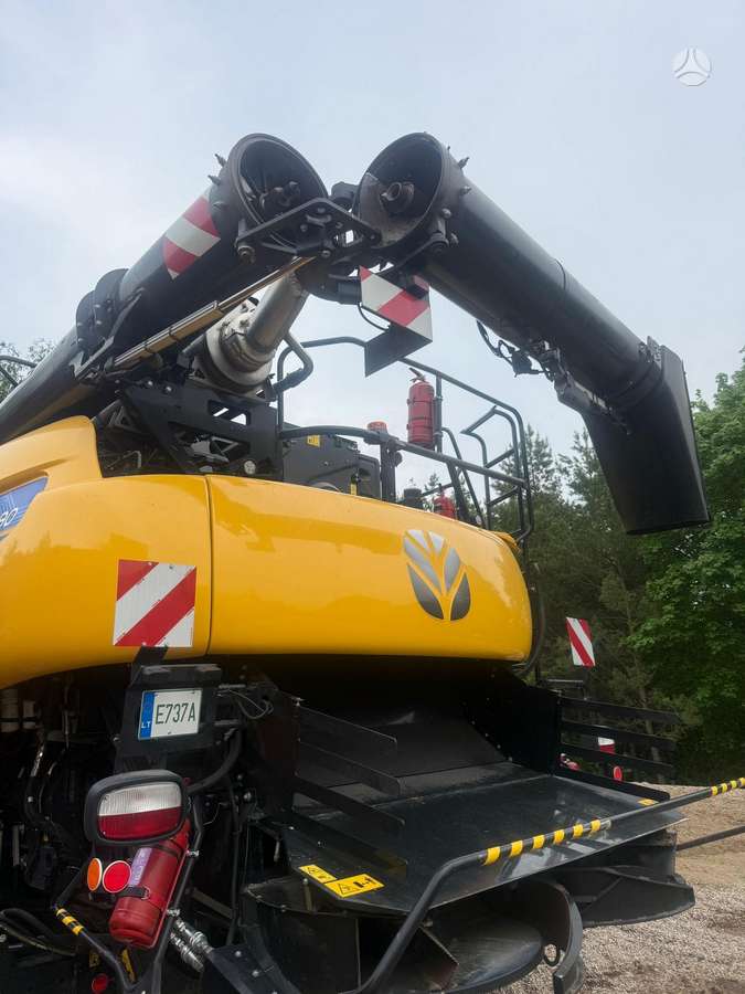 New Holland CR 9.90, комбайны