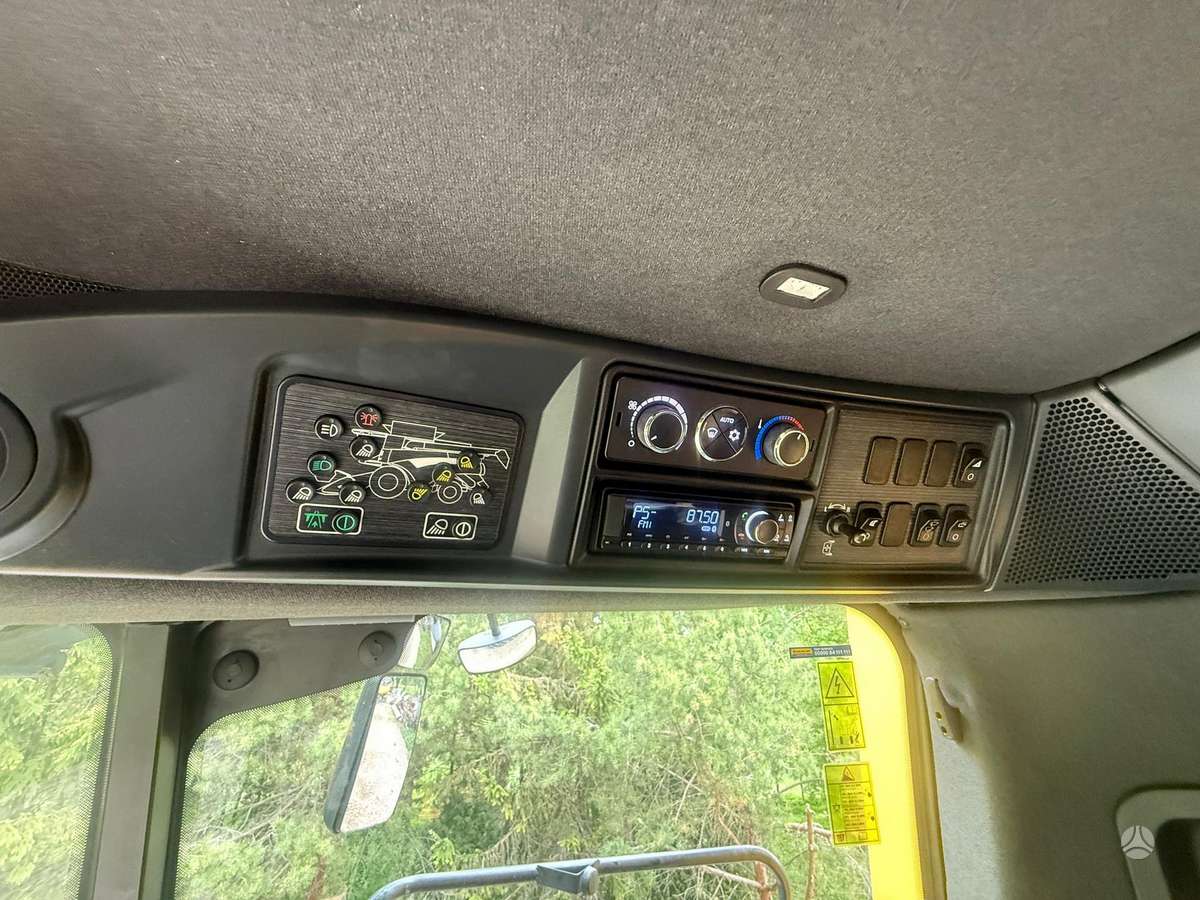 New Holland CR 9.90, комбайны
