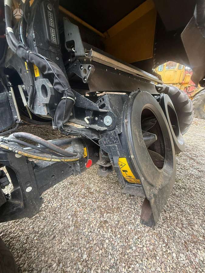 New Holland CR 9.90, комбайны