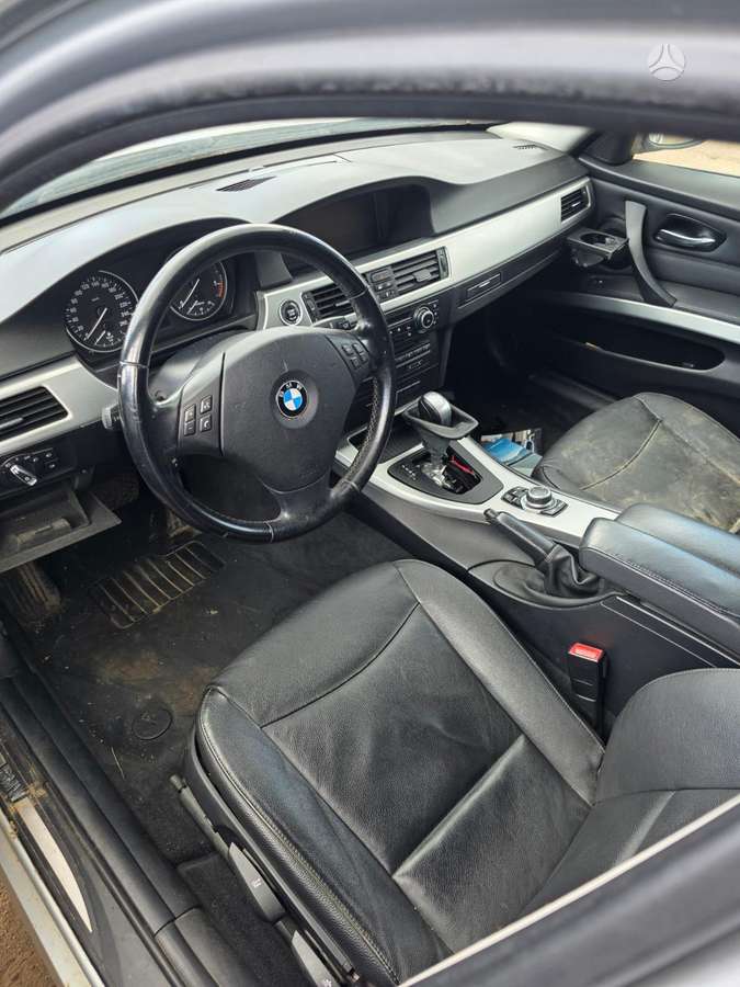 BMW 3 serija dalimis