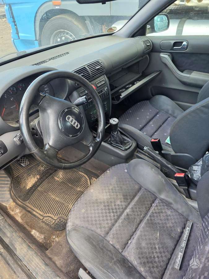 Audi A3 dalimis