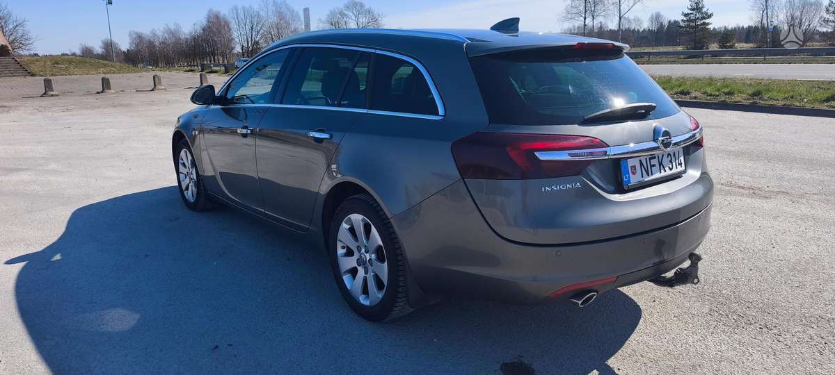 Opel Insignia, 2.0 l., universalas