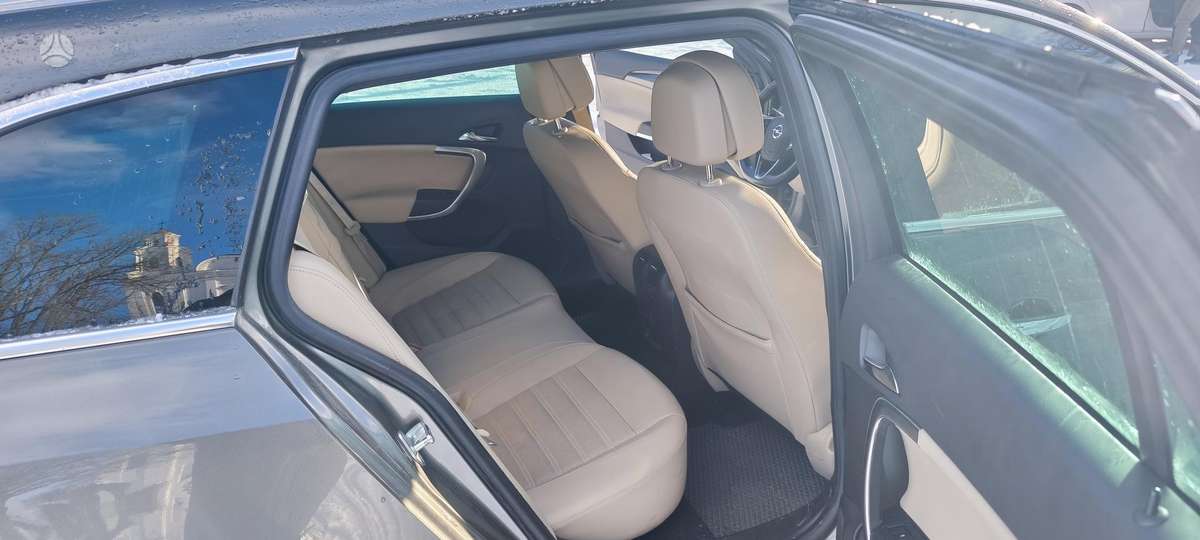 Opel Insignia, 2.0 l., wagon