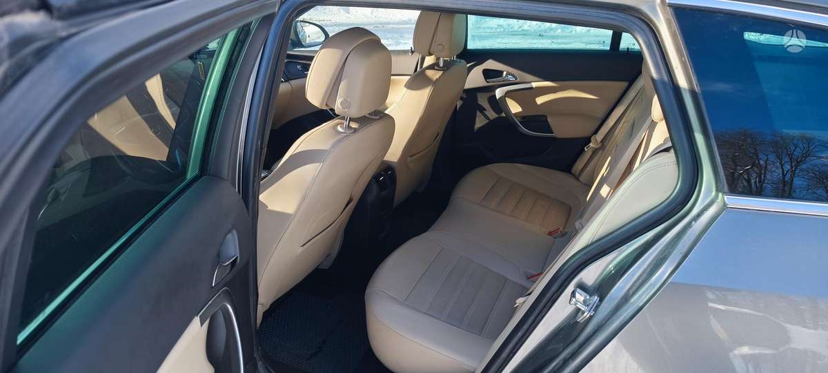Opel Insignia, 2.0 l., wagon
