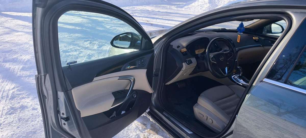 Opel Insignia, 2.0 l., universalas