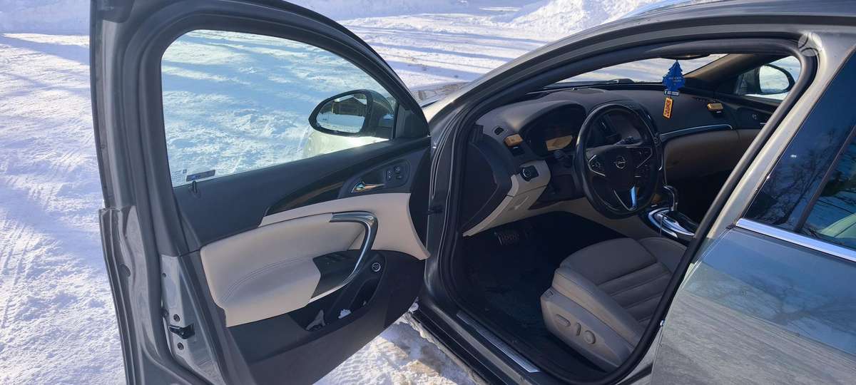 Opel Insignia, 2.0 l., wagon