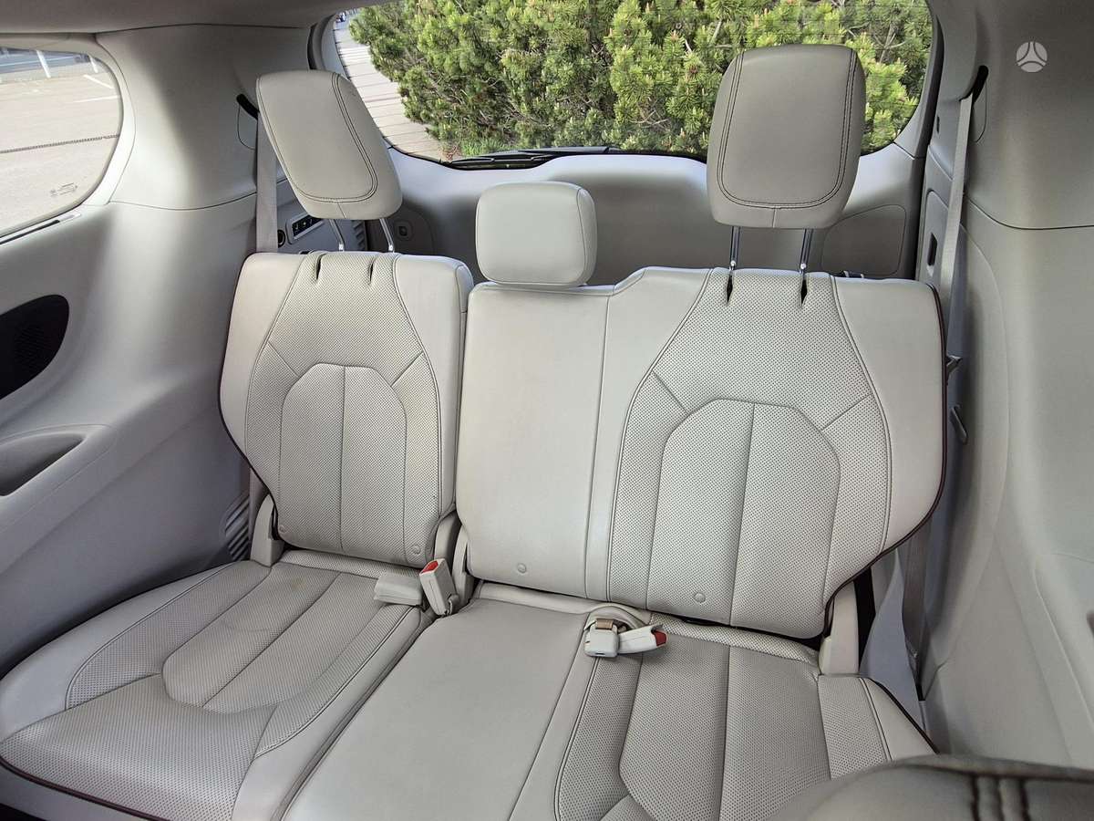 Chrysler Pacifica, 3.6 l., Минивэн