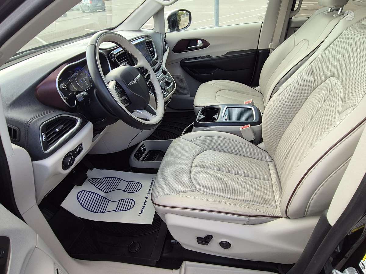 Chrysler Pacifica, 3.6 l., Минивэн