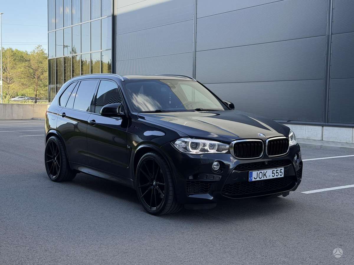 BMW X5, 4.4 l., off-road / crossover