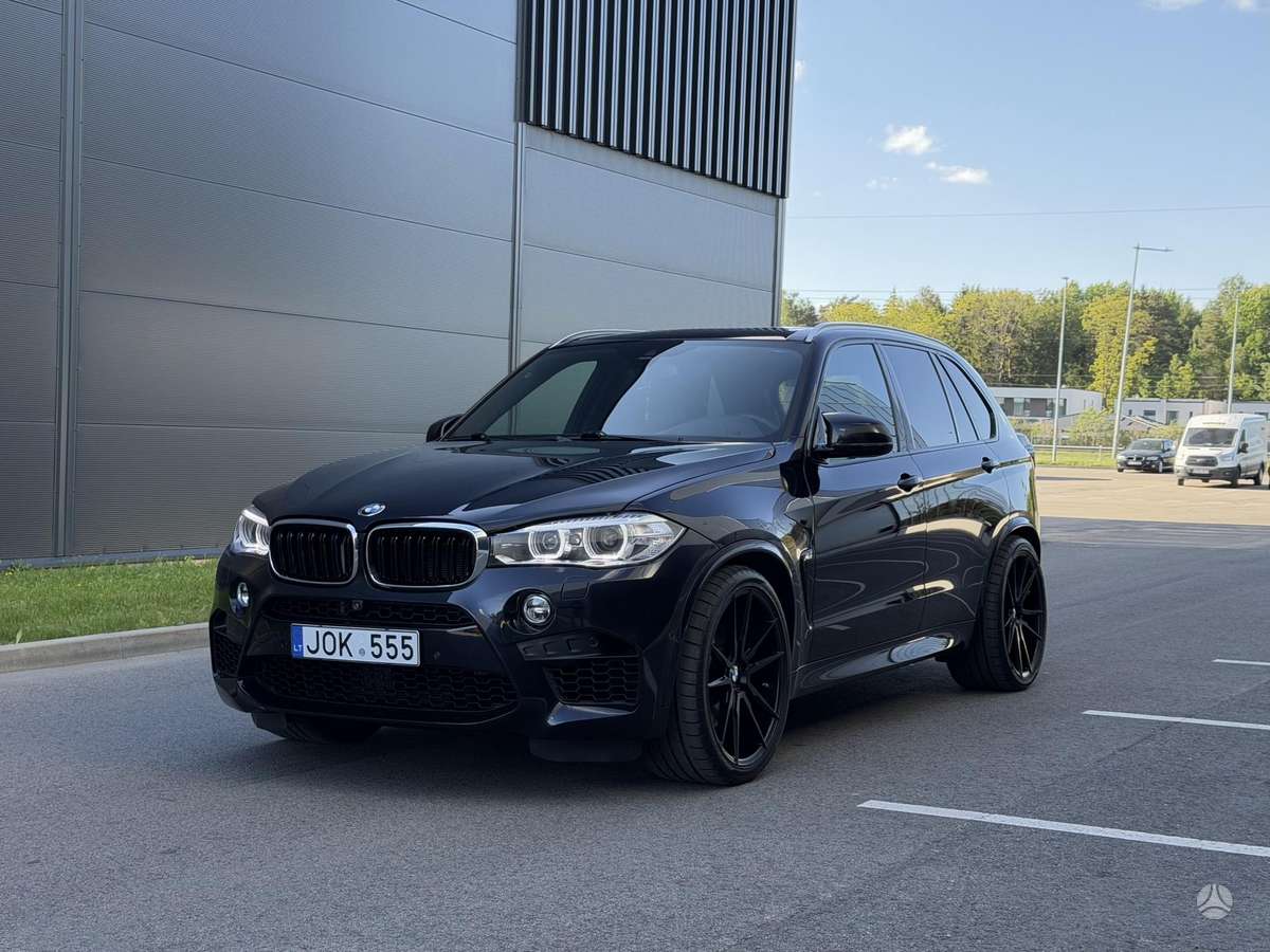 BMW X5, 4.4 l., off-road / crossover