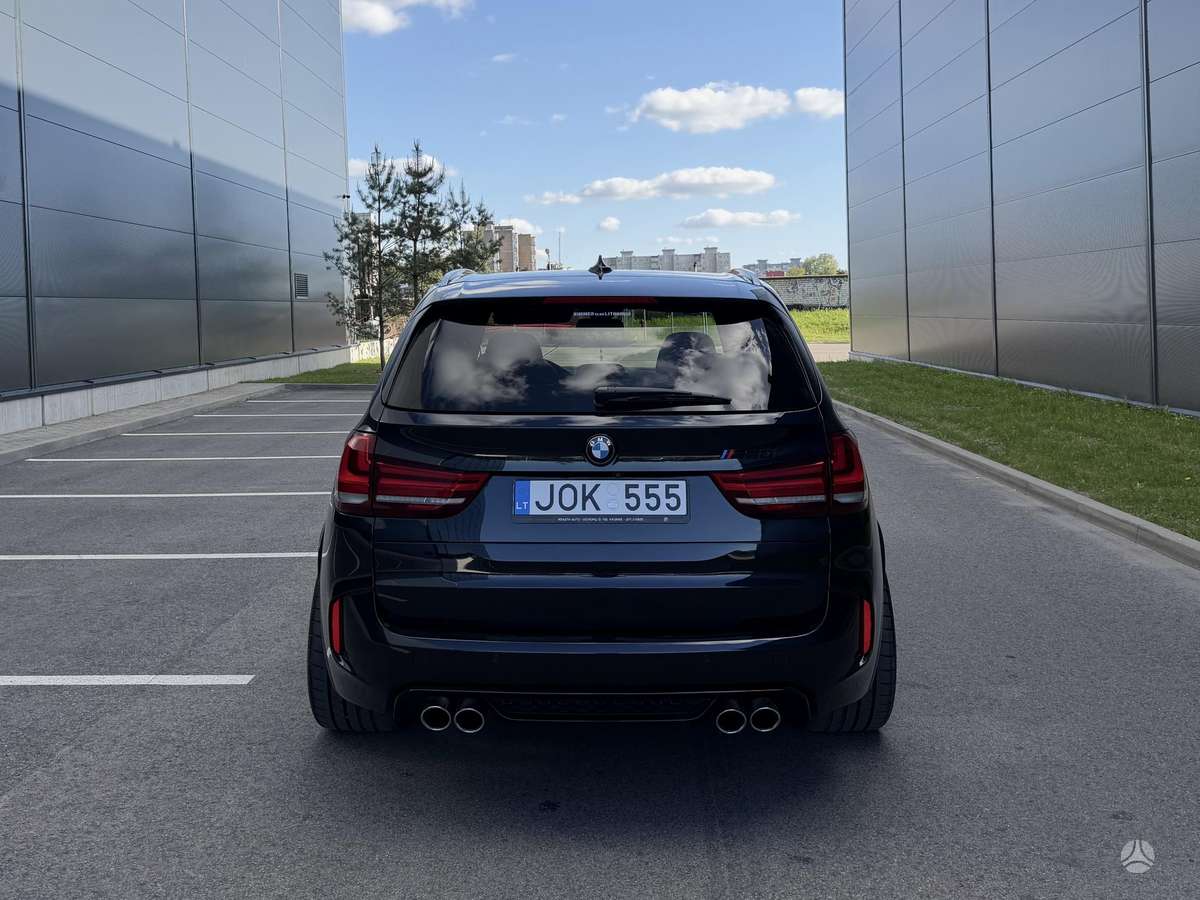 BMW X5, 4.4 l., off-road / crossover