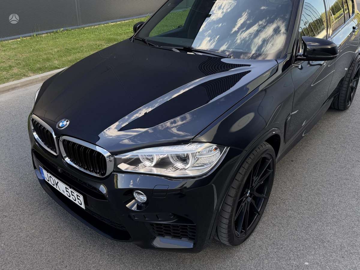 BMW X5, 4.4 l., off-road / crossover