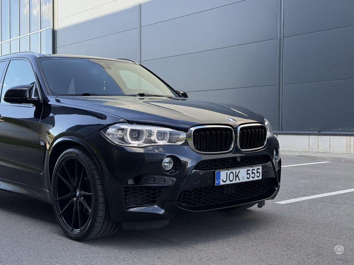BMW X5, 4.4 l., off-road / crossover