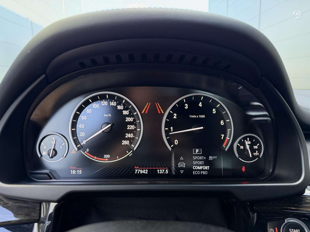 BMW X5, 4.4 l., off-road / crossover