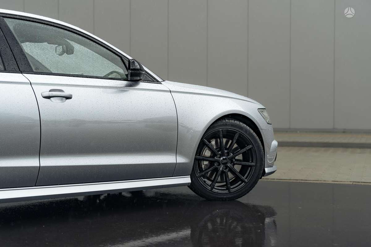 Audi A6, 3.0 l., Седан