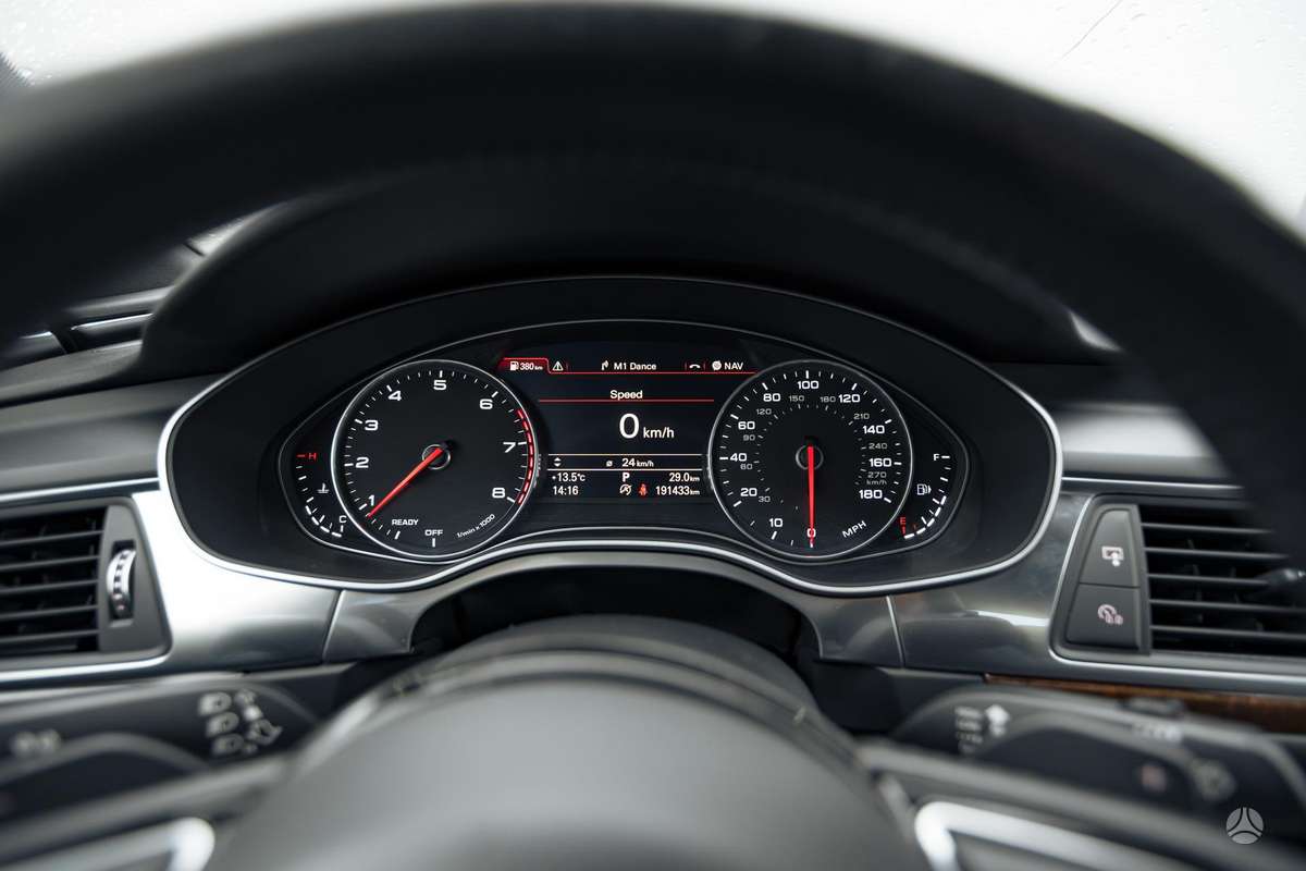 Audi A6, 3.0 l., Седан