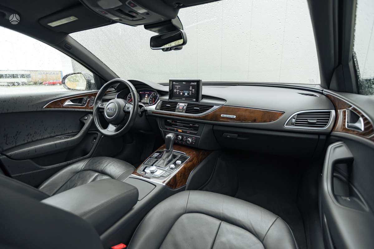 Audi A6, 3.0 l., Седан