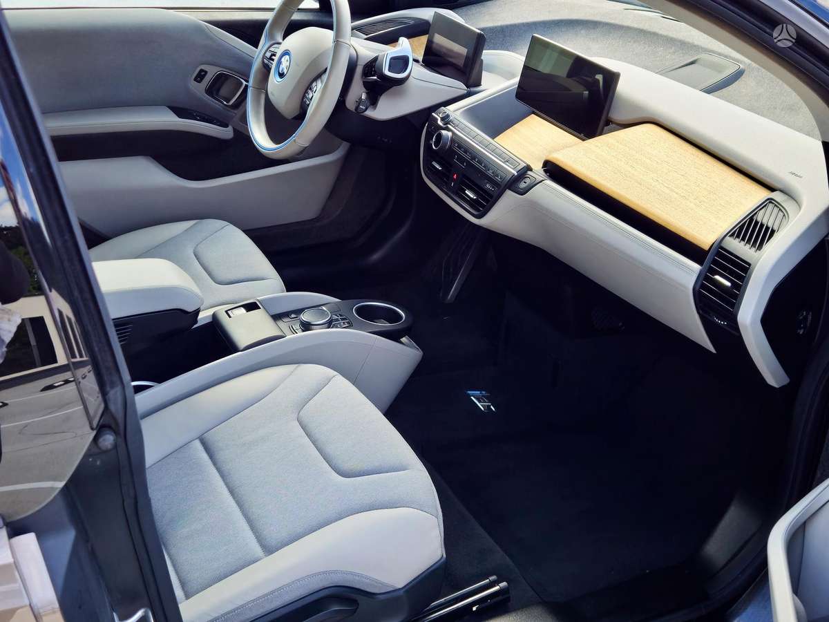 BMW i3s, Хэтчбек