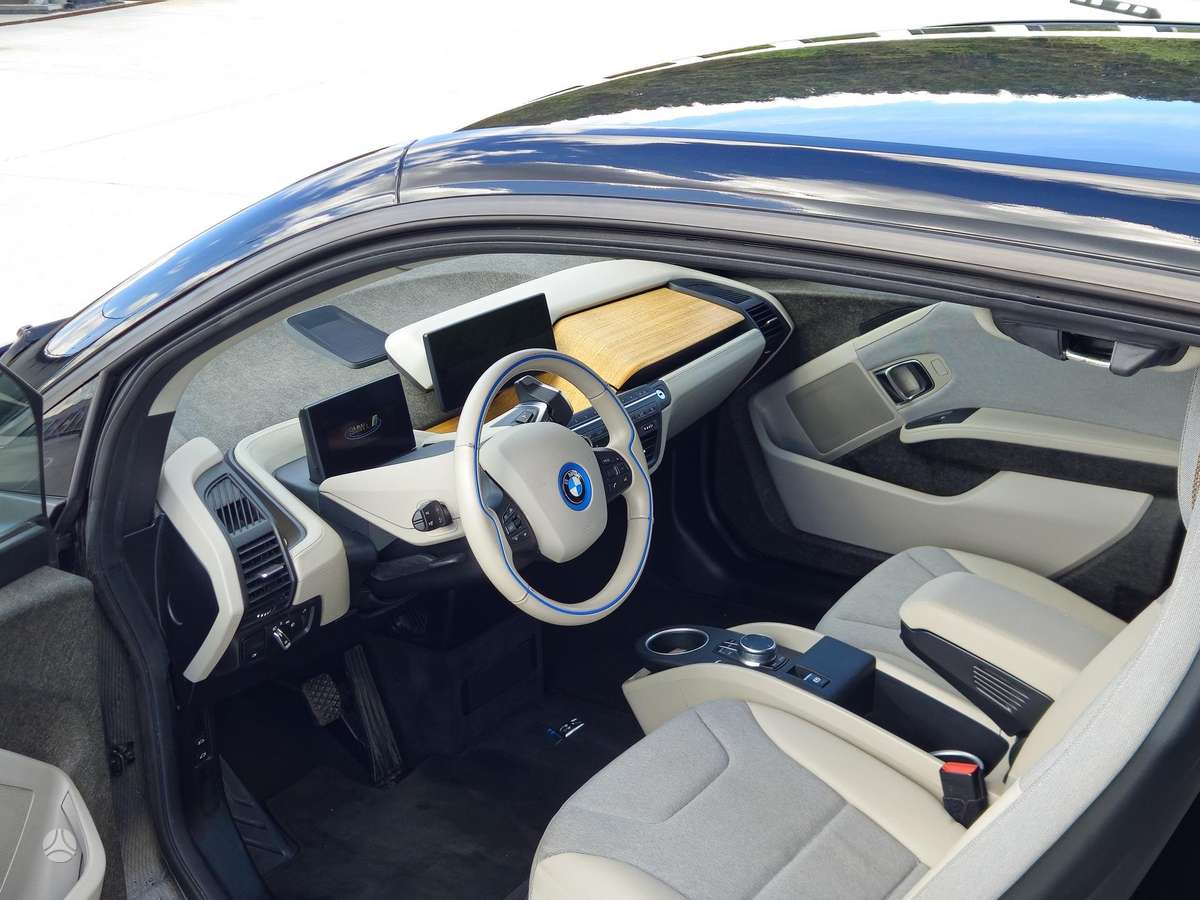 BMW i3s, hatchback