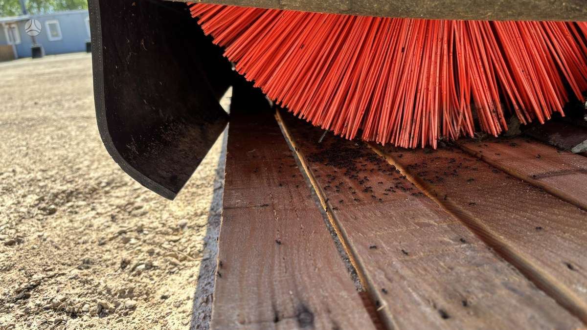 -Kita- Bobcat 1820mm, brooms / brushes