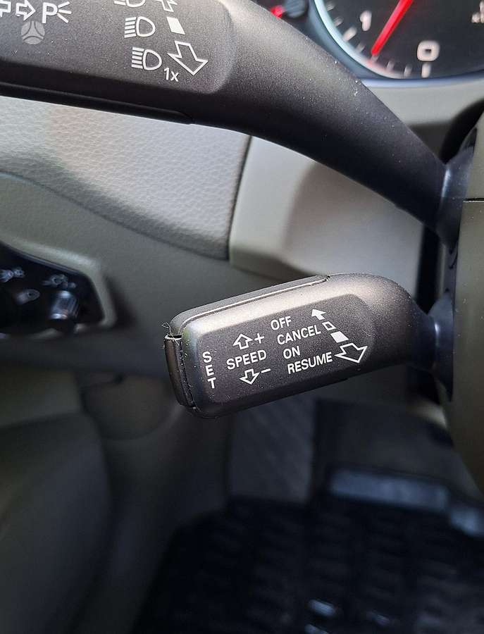 Audi Q5, 3.0 l., off-road / crossover