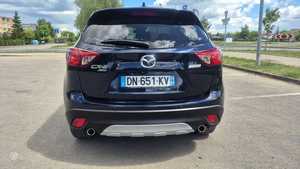 Mazda CX-5, 2.2 l., off-road / crossover