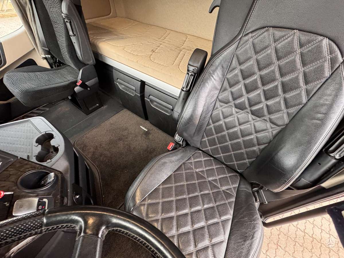 Mercedes-Benz AROCS 3653 Thermo, самосвалы