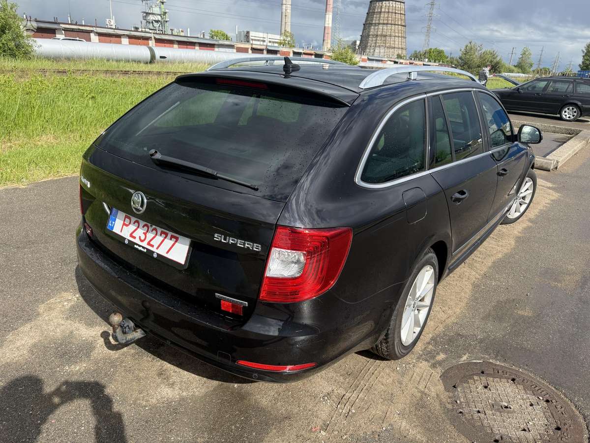 Škoda Superb - 4