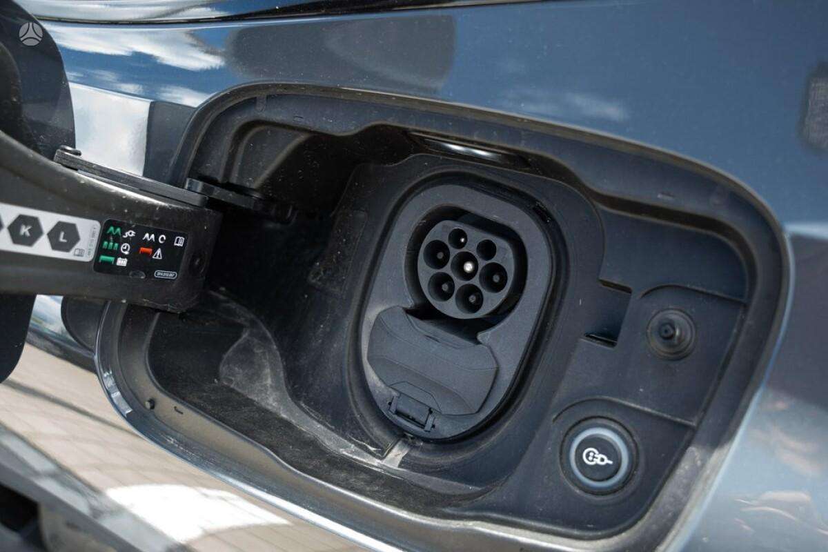 Audi A6 e-tron, sedanas