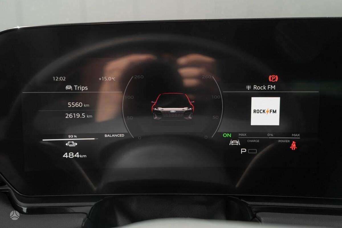Audi A6 e-tron, sedanas