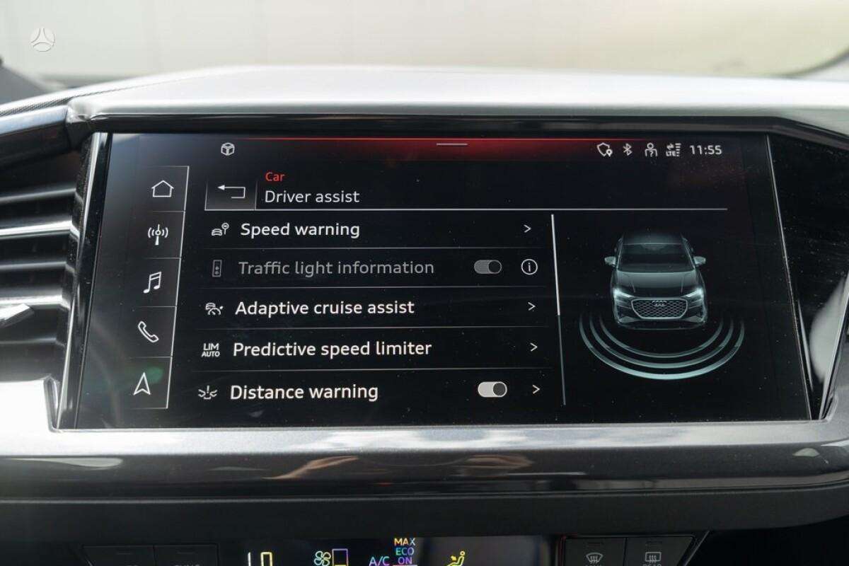 Audi Q4 e-tron, off-road / crossover