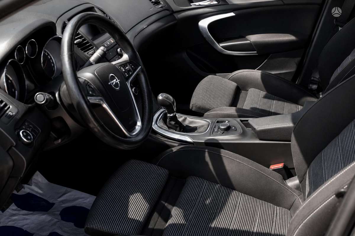Opel Insignia, 2.0 l., Универсал
