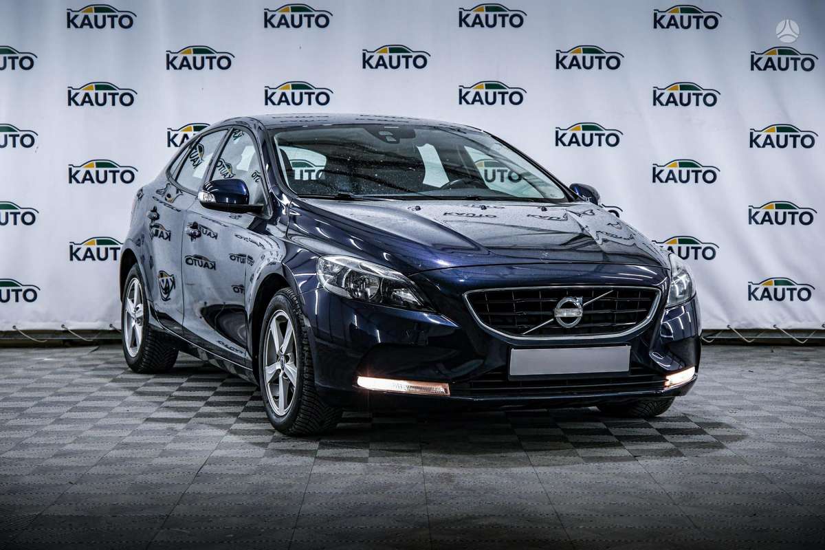 Volvo V40, 1.6 l., Хэтчбек