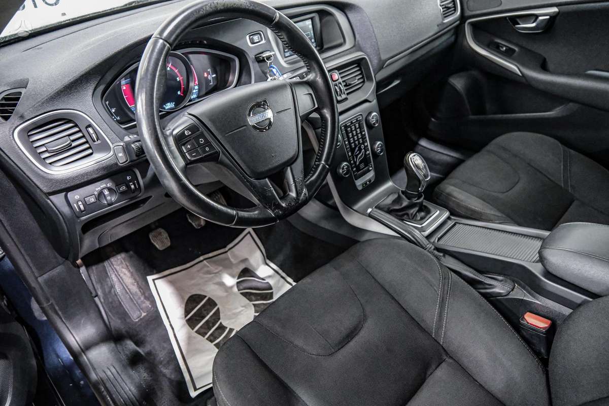 Volvo V40 - 5