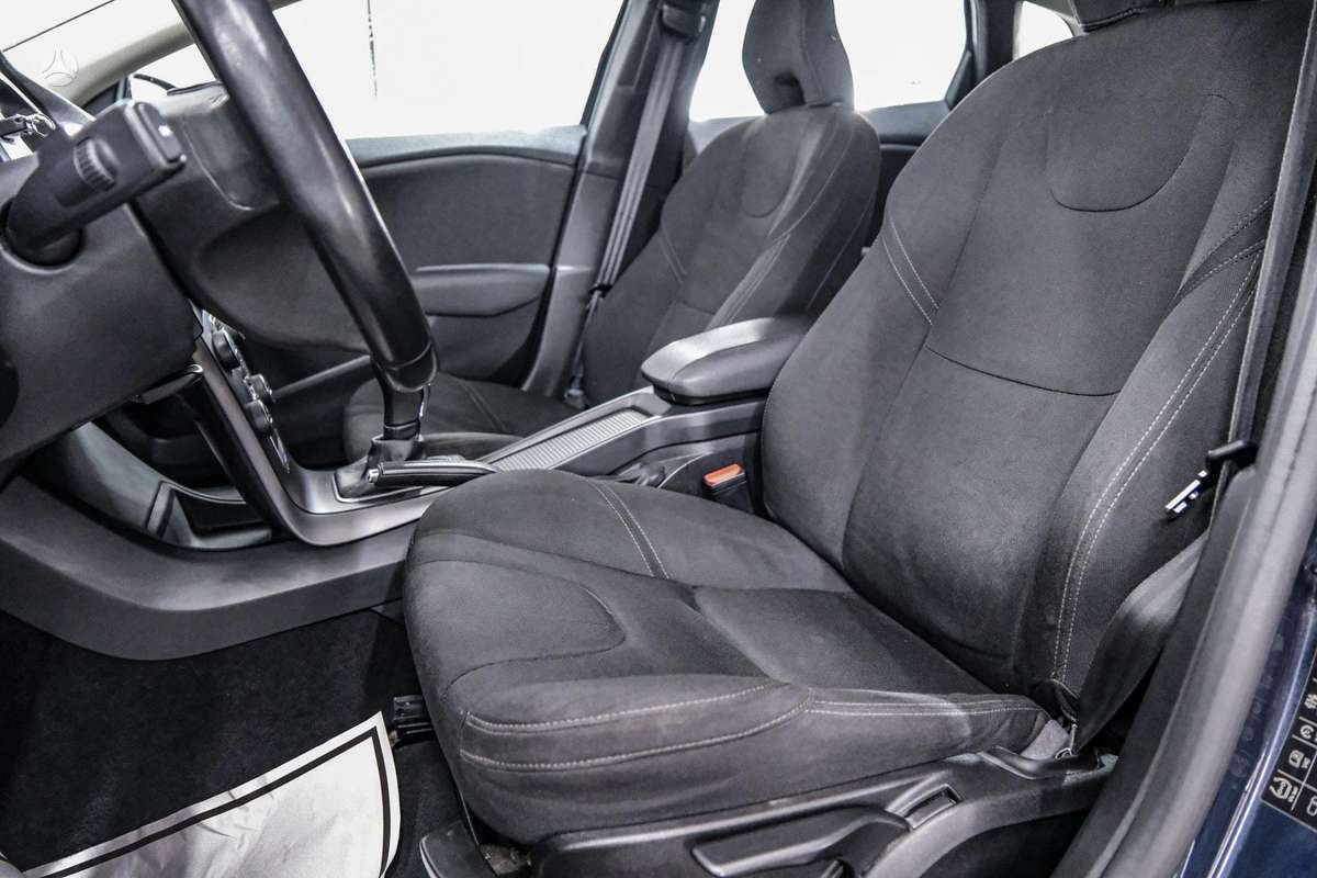 Volvo V40 - 6