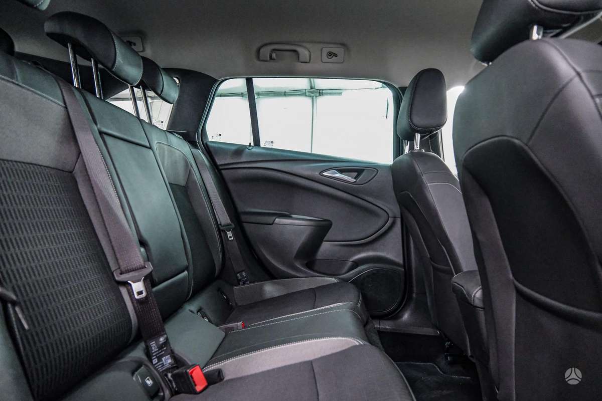Opel Astra, 1.2 l., Универсал
