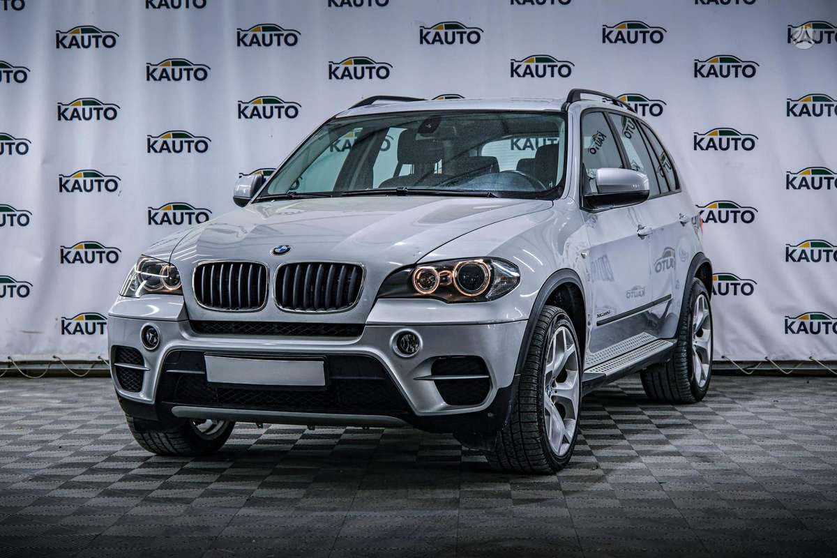 BMW X5, 3.0 l., off-road / crossover
