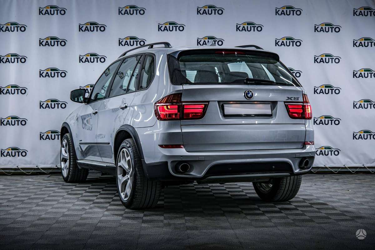 BMW X5, 3.0 l., off-road / crossover