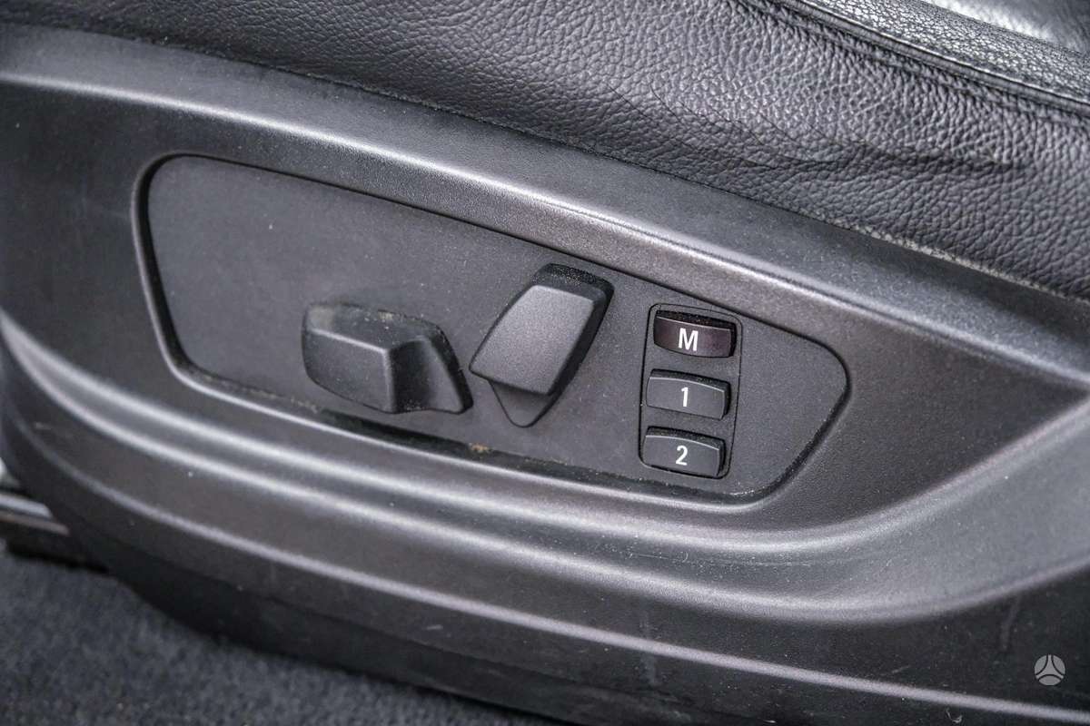 BMW X5, 3.0 l., off-road / crossover