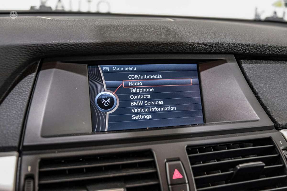 BMW X5, 3.0 l., off-road / crossover