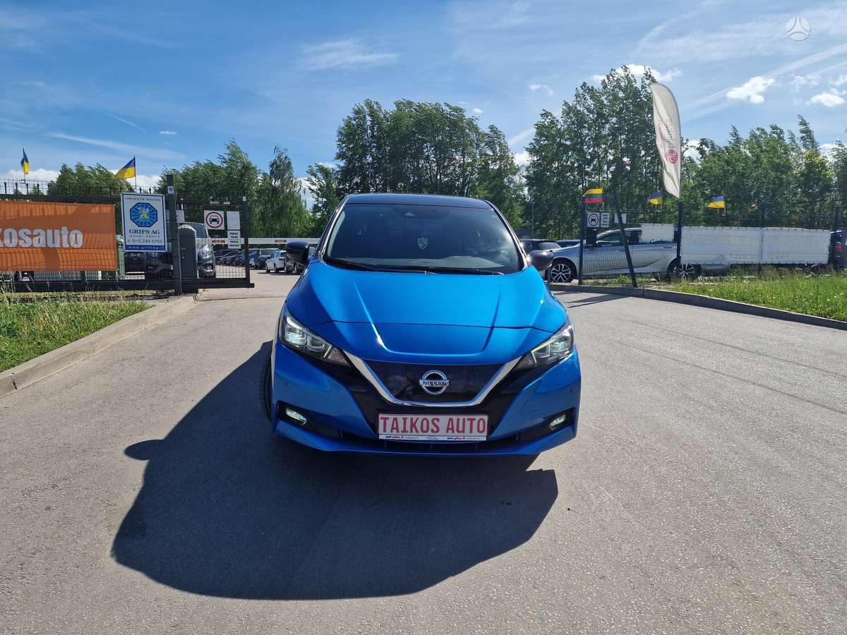 Nissan Leaf, 40 kWh, hatchback
